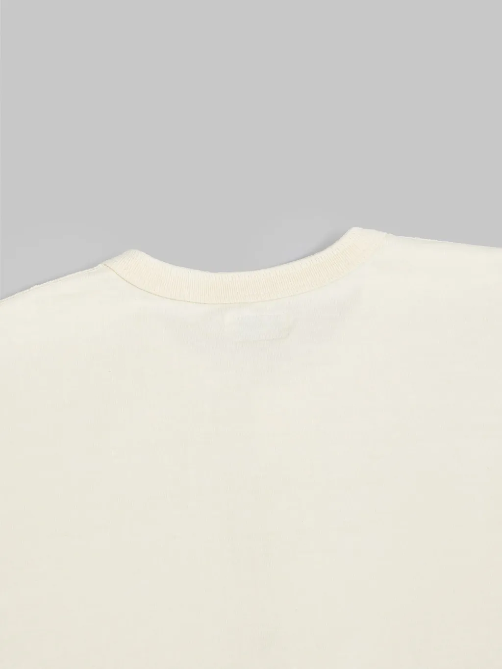 The Flat Head Loopwheeled Heavyweight Plain Henley Neck T-Shirt Ivory